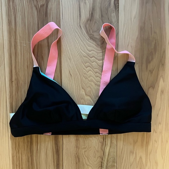 Xhilliration bikini top - Picture 1 of 2